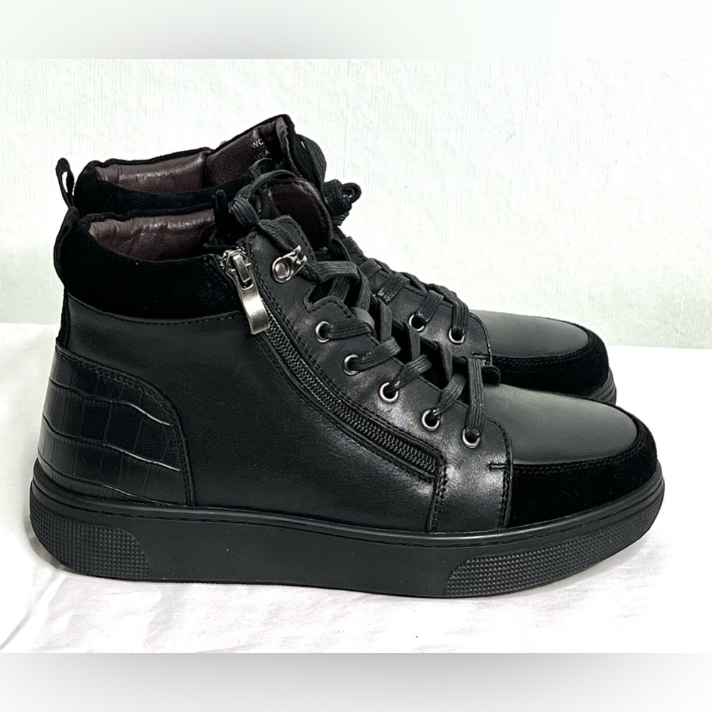 Black High-Top Lace-Up Side zip Sneakers with Leather Finish Sz.8 NWOT